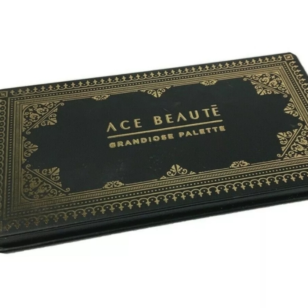 Ace Beaute Pallette and Makeup Bundle